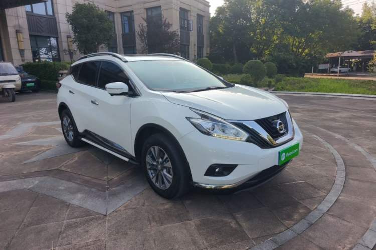 Used Nissan Murano 2019 2.5L XL Two-Wheel Drive Smart Connect Luxury Edition China VI Standard Front Right 45 Deg