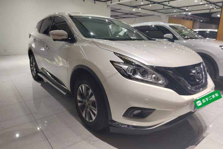 Used Nissan Murano 2019 2.5L XL Two-Wheel Drive Smart Connect Luxury Edition China VI Standard Front Right 45 Deg