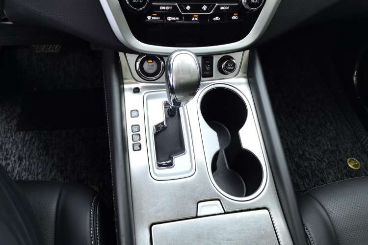 Used Nissan Murano 2019 2.5 S/C HEV XE Four-Wheel Drive Hybrid SmartConnect Prestige Version China V Emission Standard Gear Lever