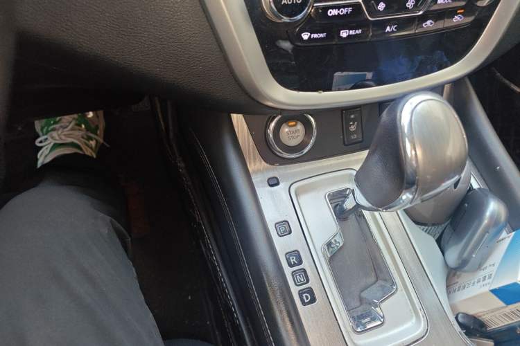 Used Nissan Murano 2019 2.5 S/C HEV XE Four-Wheel Drive Hybrid SmartConnect Prestige Edition China VI Standard Gear Lever