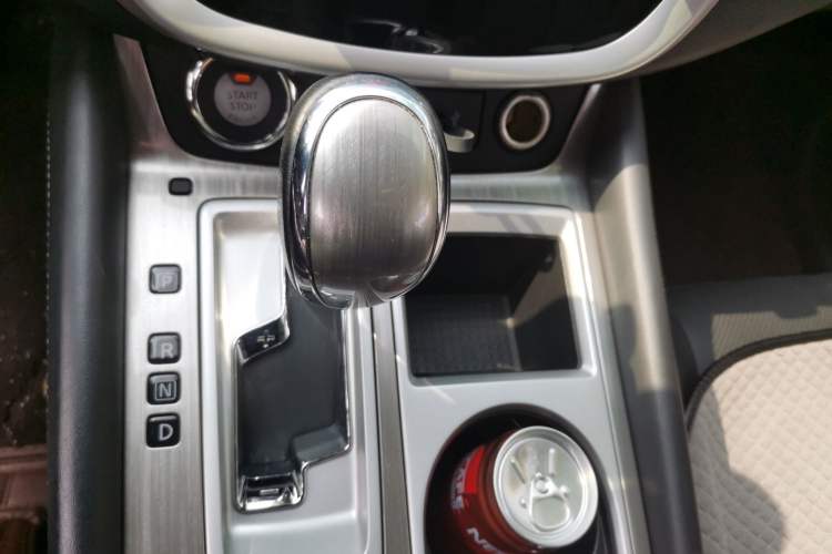 Used Nissan Murano 2019 2.5L XL Two-Wheel Drive Smart Connect Luxury Edition China VI Standard Gear Lever