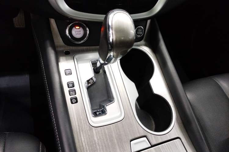 Used Nissan Murano 2019 2.5 S/C HEV XE Four-Wheel Drive Hybrid SmartConnect Prestige Edition China VI Standard Gear Lever