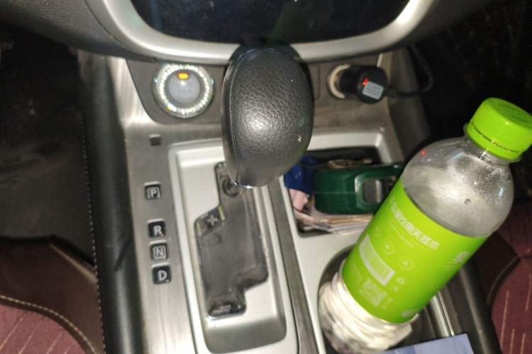 Used Nissan Murano 2019 2.5L XE Two-Wheel Drive Elite Version China VI Standard Gear Lever