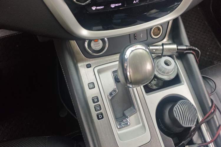 Used Nissan Murano 2019 2.5L XL Two-Wheel Drive Smart Connect Luxury Edition China VI Standard Gear Lever