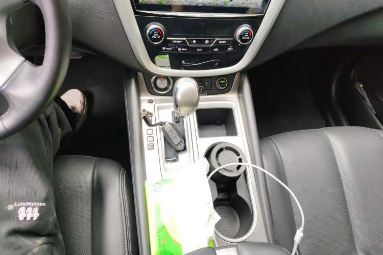 Used Nissan Murano 2019 2.5L XL Two-Wheel Drive SmartConnect Luxury Edition China V Standard Gear Lever