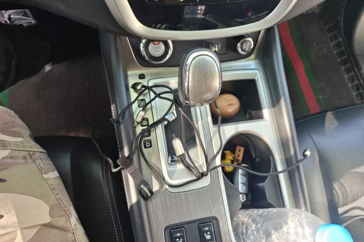 Used Nissan Murano 2019 2.5L XL Two-Wheel Drive Smart Connect Luxury Edition China VI Standard Gear Lever