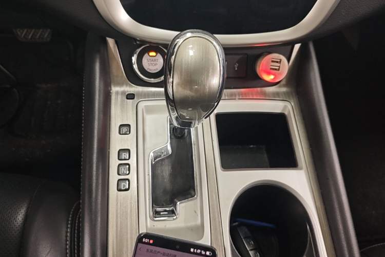 Used Nissan Murano 2019 2.5L XL Two-Wheel Drive Smart Connect Luxury Edition China VI Standard Gear Lever