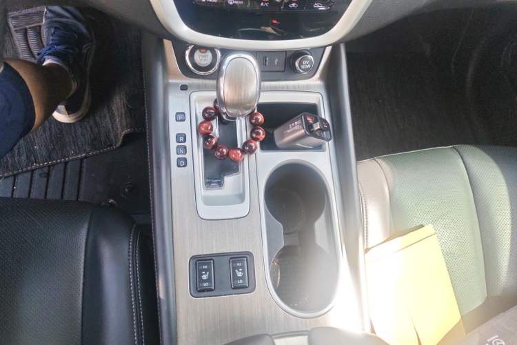 Used Nissan Murano 2019 2.5L XL Two-Wheel Drive Smart Connect Luxury Edition China VI Standard Gear Lever