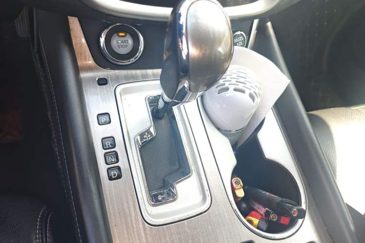 Used Nissan Murano 2019 2.5 S/C HEV XE Four-Wheel Drive Hybrid SmartConnect Prestige Edition China VI Standard Gear Lever