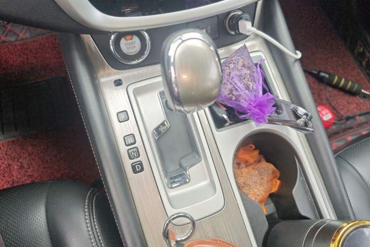 Used Nissan Murano 2019 2.5L XL Two-Wheel Drive Smart Connect Luxury Edition China VI Standard Gear Lever