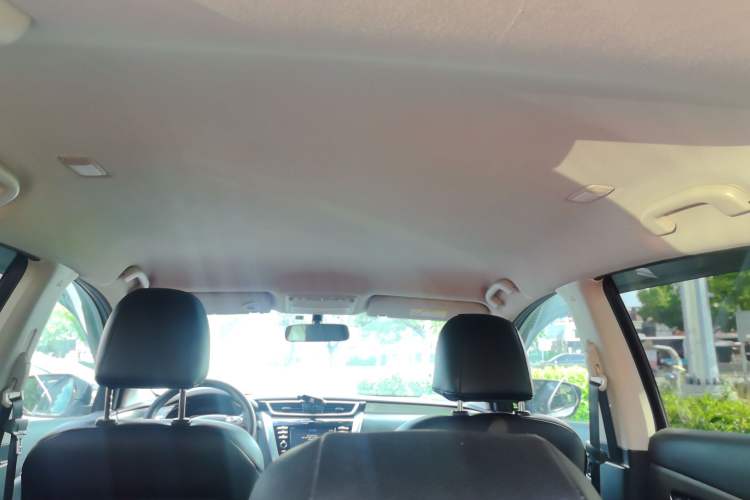 Used Nissan Murano 2019 2.5L XE Two-Wheel Drive Elite Version China VI Standard Headliner
