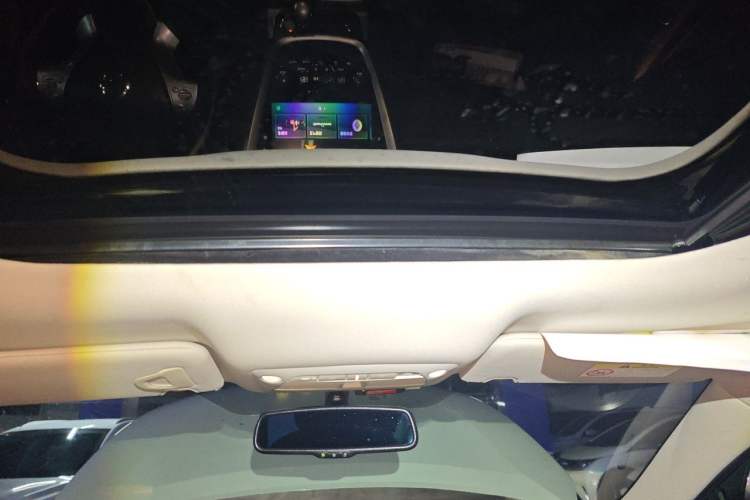 Used Nissan Murano 2019 2.5L XL Two-Wheel Drive Smart Connect Luxury Edition China VI Standard Headliner