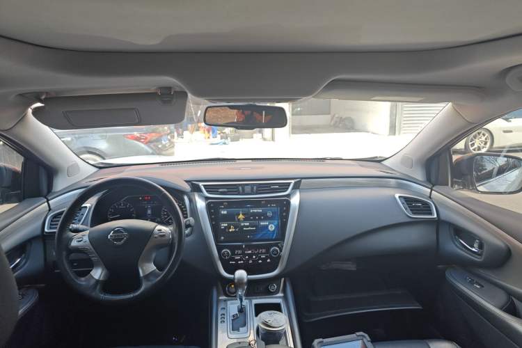 Used Nissan Murano 2019 2.5L XL Two-Wheel Drive Smart Connect Luxury Edition China VI Standard Headliner