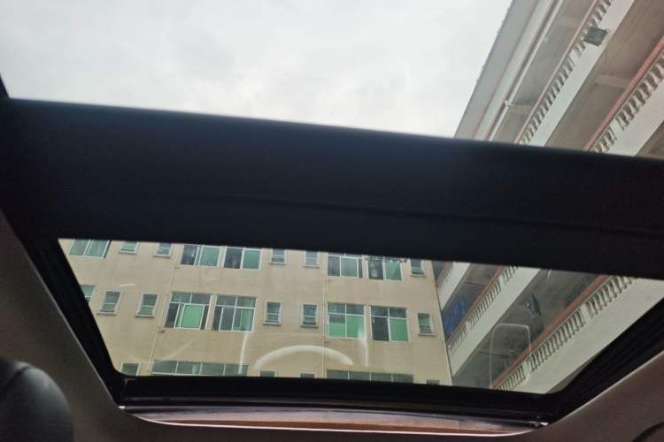 Used Nissan Murano 2019 2.5L XL Two-Wheel Drive Smart Connect Luxury Edition China VI Standard Headliner