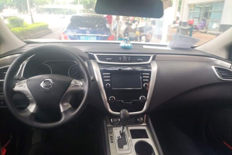 Used Nissan Murano 2019 2.5L XE Two-Wheel Drive Elite Version China VI Standard Headliner