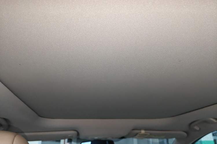 Used Nissan Murano 2019 2.5L XL Two-Wheel Drive Smart Connect Luxury Edition China VI Standard Headliner