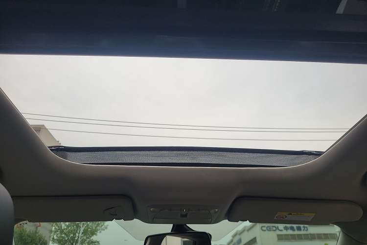 Used Nissan Murano 2019 2.5L XL Plus Two-Wheel Drive SmartConnect Leading Edition China VI Standard Headliner