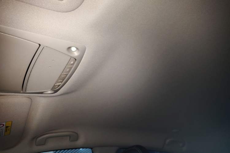 Used Nissan Murano 2019 2.5L XE Two-Wheel Drive Elite Version China VI Standard Headliner