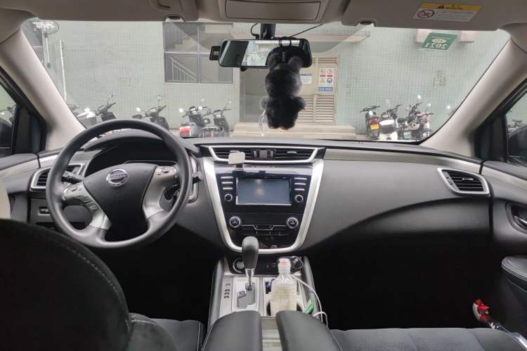 Used Nissan Murano 2019 2.5L XE Two-Wheel Drive Elite Version China VI Standard Headliner