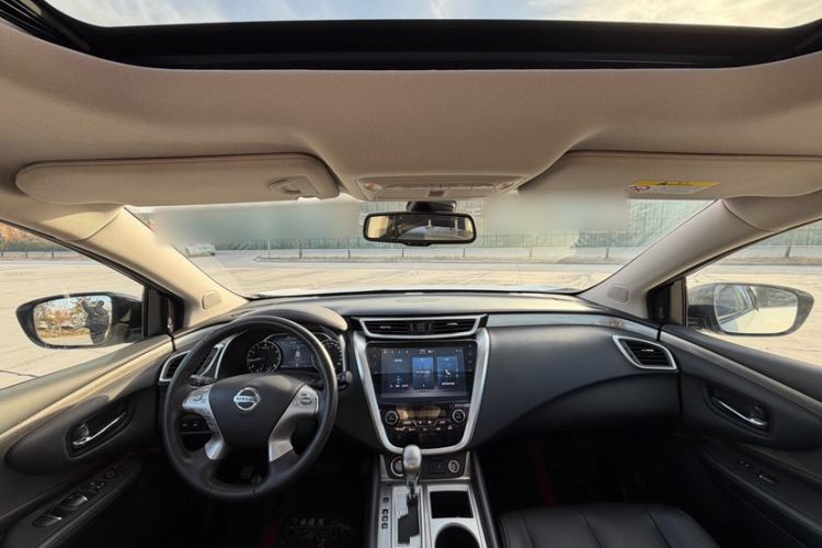 Used Nissan Murano 2019 2.5L XL Two-Wheel Drive Smart Connect Luxury Edition China VI Standard Headliner