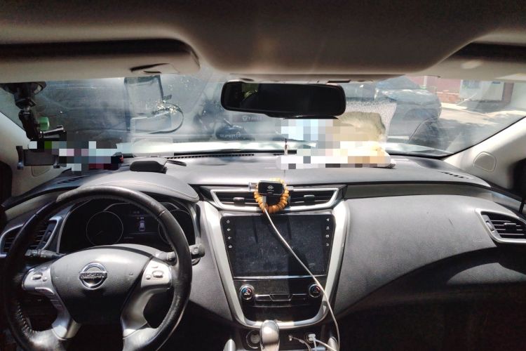 Used Nissan Murano 2019 2.5L XL Two-Wheel Drive Smart Connect Luxury Edition China VI Standard Headliner