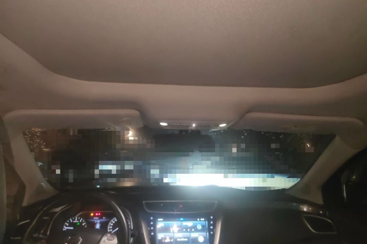 Used Nissan Murano 2019 2.5L XL Two-Wheel Drive Smart Connect Luxury Edition China VI Standard Headliner