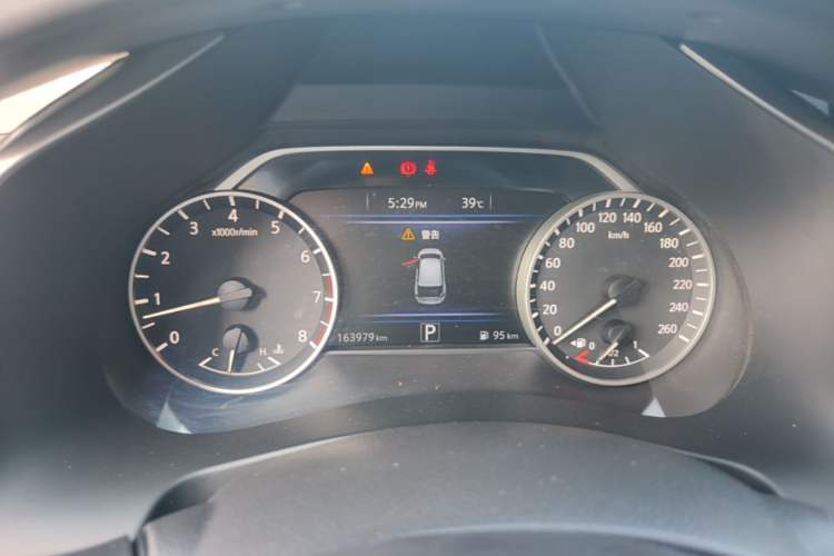 Used Nissan Murano 2019 2.5L XL Two-Wheel Drive Smart Connect Luxury Edition China VI Standard Instrument Cluster