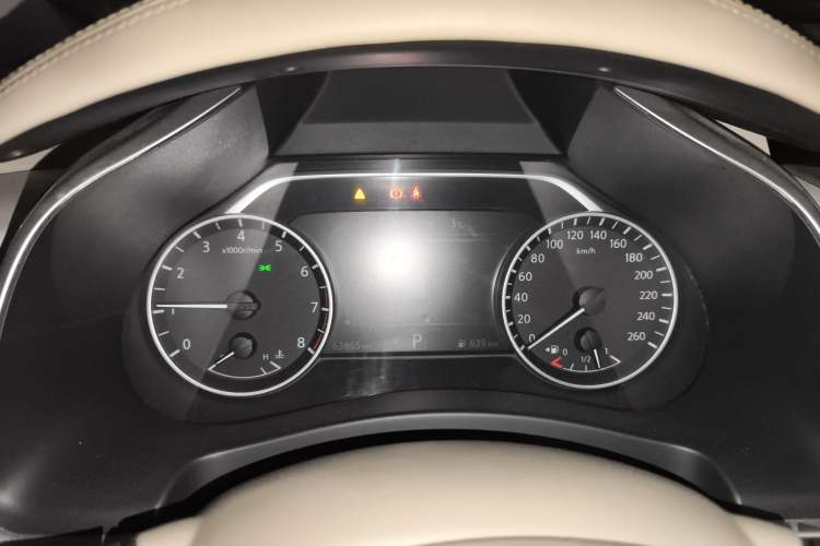 Used Nissan Murano 2019 2.5L XL Two-Wheel Drive Smart Connect Luxury Edition China VI Standard Instrument Cluster