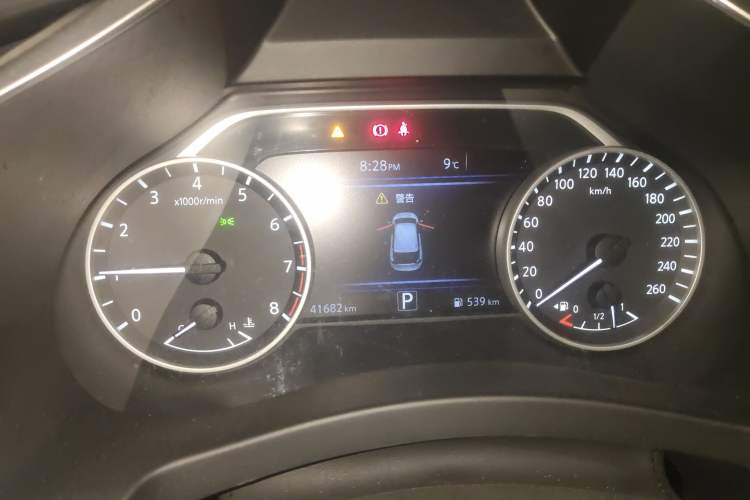 Used Nissan Murano 2019 2.5L XL Two-Wheel Drive Smart Connect Luxury Edition China VI Standard Instrument Cluster