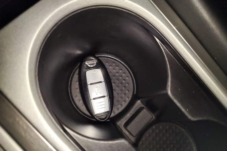 Used Nissan Murano 2019 2.5L XE Two-Wheel Drive Elite Version China VI Standard Interior 1