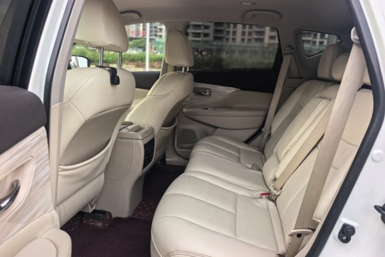 Used Nissan Murano 2019 2.5L XE Two-Wheel Drive Elite Version China VI Standard Interior 3