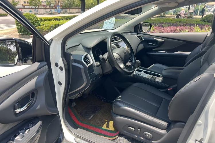 Used Nissan Murano 2019 2.5L XL Two-Wheel Drive Smart Connect Luxury Edition China VI Standard Interior 3