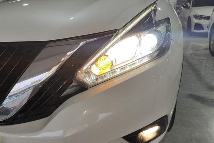 Used Nissan Murano 2019 2.5L XE Two-Wheel Drive Elite Version China VI Standard Left Front Headlight