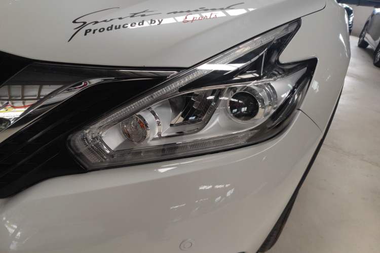 Used Nissan Murano 2019 2.5L XL Two-Wheel Drive Smart Connect Luxury Edition China VI Standard Left Front Headlight
