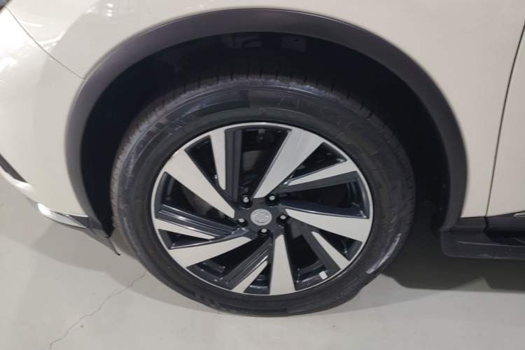 Used Nissan Murano 2019 2.5 S/C HEV XE Four-Wheel Drive Hybrid SmartConnect Prestige Edition China VI Standard Left Front Wheel Hub