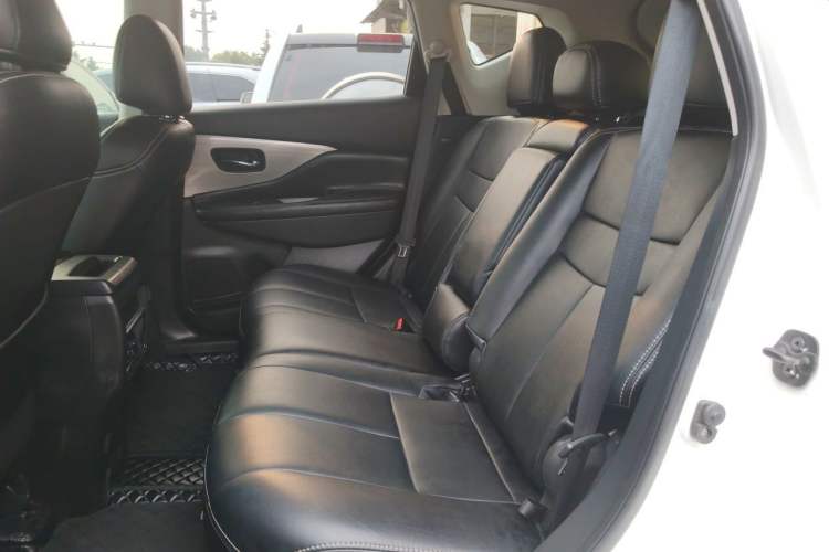 Used Nissan Murano 2019 2.5L XE Two-Wheel Drive Elite Version China VI Standard Left Rear Seat