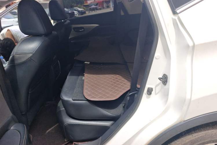 Used Nissan Murano 2019 2.5L XL Two-Wheel Drive SmartConnect Luxury Edition China V Standard Left Rear Seat