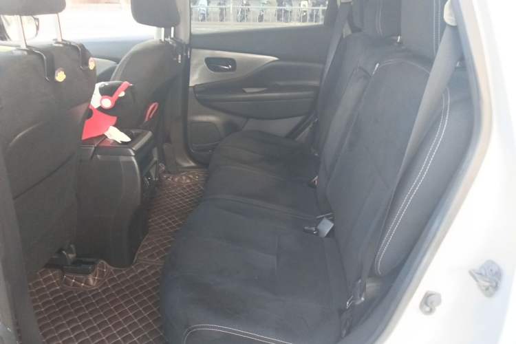 Used Nissan Murano 2019 2.5L XE Two-Wheel Drive Elite Version China VI Standard Left Rear Seat