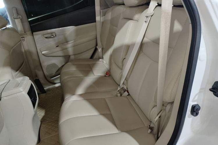 Used Nissan Murano 2019 2.5L XE Two-Wheel Drive Elite Version China VI Standard Left Rear Seat