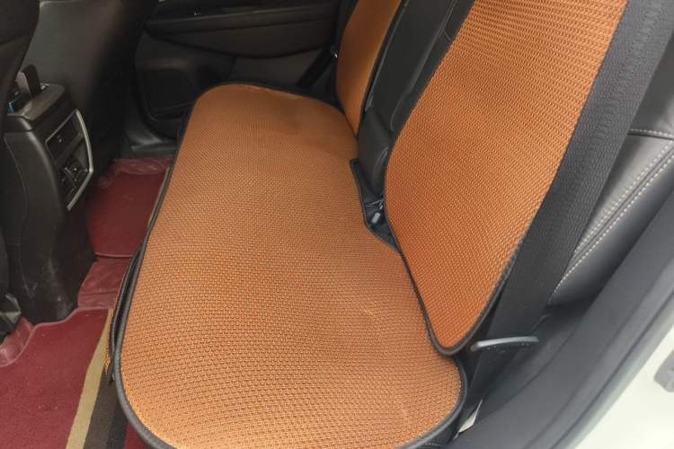 Used Nissan Murano 2019 2.5L XL Two-Wheel Drive Smart Connect Luxury Edition China VI Standard Left Rear Seat