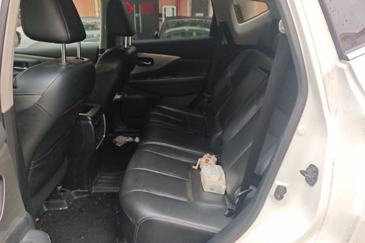 Used Nissan Murano 2019 2.5L XL Two-Wheel Drive Smart Connect Luxury Edition China VI Standard Left Rear Seat
