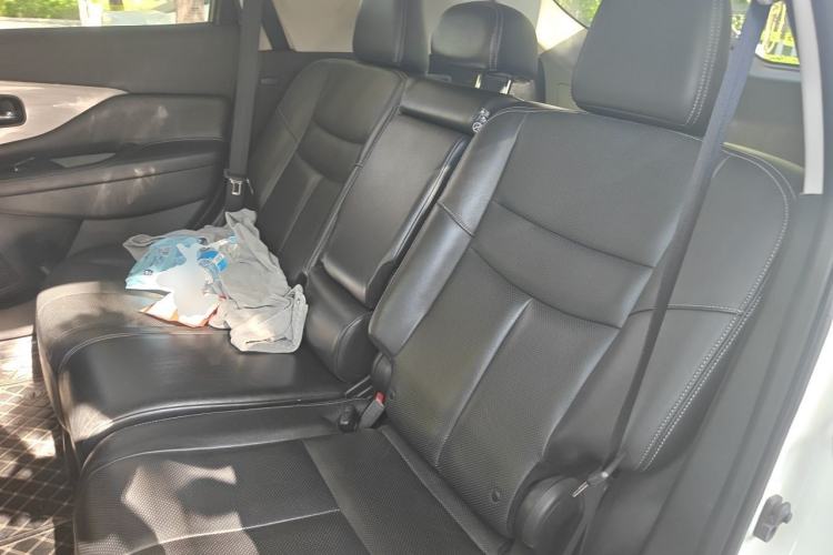 Used Nissan Murano 2019 2.5L XL Two-Wheel Drive Smart Connect Luxury Edition China VI Standard Left Rear Seat