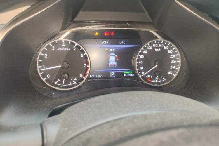 Used Nissan Murano 2019 2.5L XL Two-Wheel Drive Smart Connect Luxury Edition China VI Standard Odometer Close Up