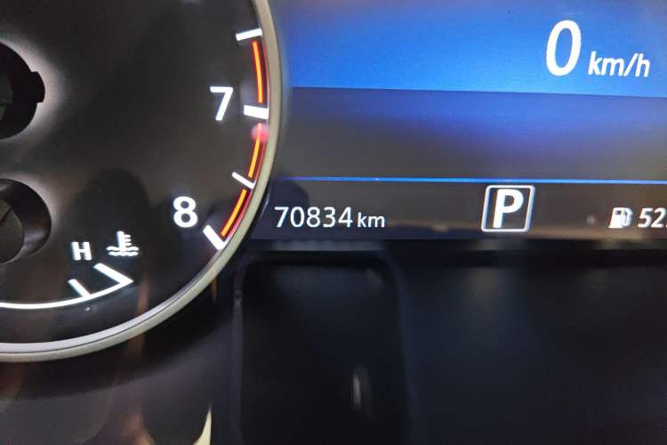 Used Nissan Murano 2019 2.5L XL Plus Two-Wheel Drive SmartConnect Leading Edition China VI Standard Odometer Close Up