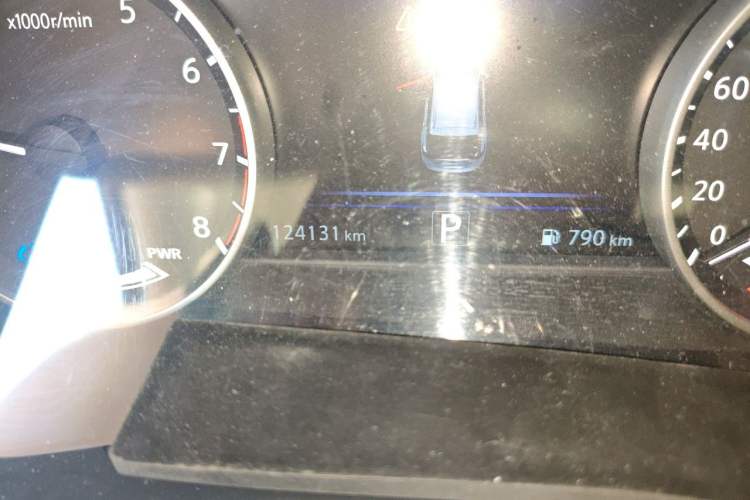 Used Nissan Murano 2019 2.5 S/C HEV XE Four-Wheel Drive Hybrid SmartConnect Prestige Edition China VI Standard Odometer Close Up