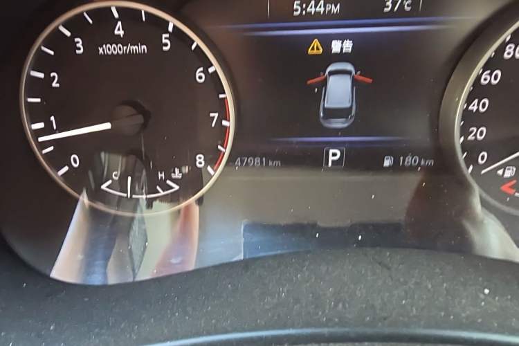 Used Nissan Murano 2019 2.5L XE Two-Wheel Drive Elite Version China VI Standard Odometer Close Up