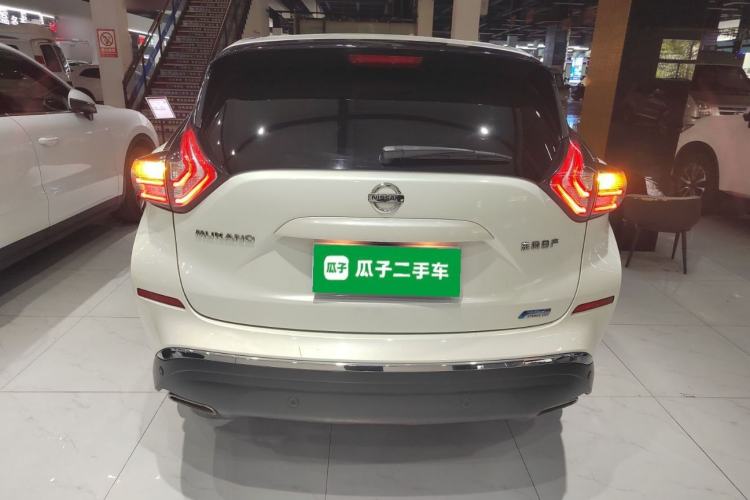 Used Nissan Murano 2019 2.5L XL Two-Wheel Drive Smart Connect Luxury Edition China VI Standard Rear