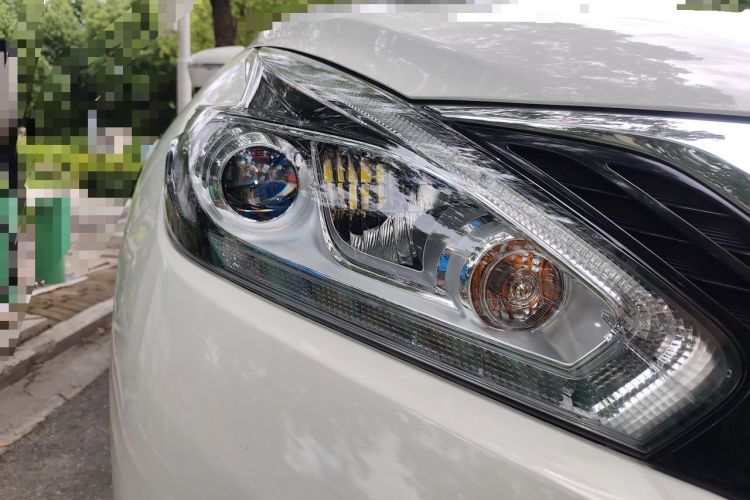 Used Nissan Murano 2019 2.5L XL Two-Wheel Drive Smart Connect Luxury Edition China VI Standard Right Front Headlight