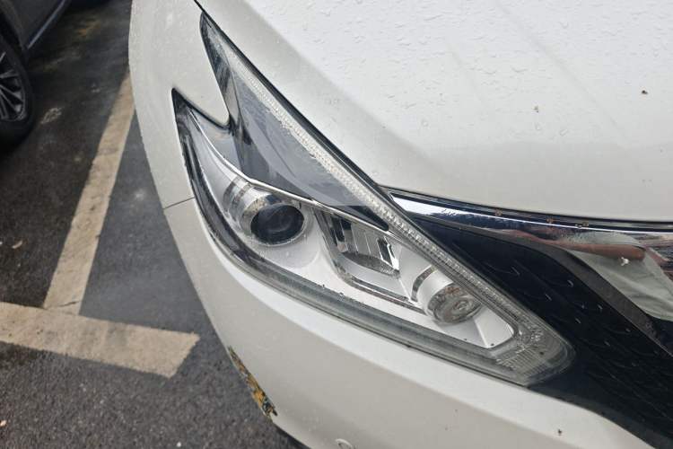 Used Nissan Murano 2019 2.5L XL Two-Wheel Drive Smart Connect Luxury Edition China VI Standard Right Front Headlight