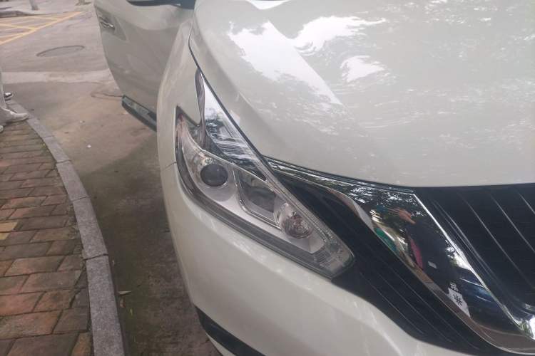 Used Nissan Murano 2019 2.5L XE Two-Wheel Drive Elite Version China VI Standard Right Front Headlight